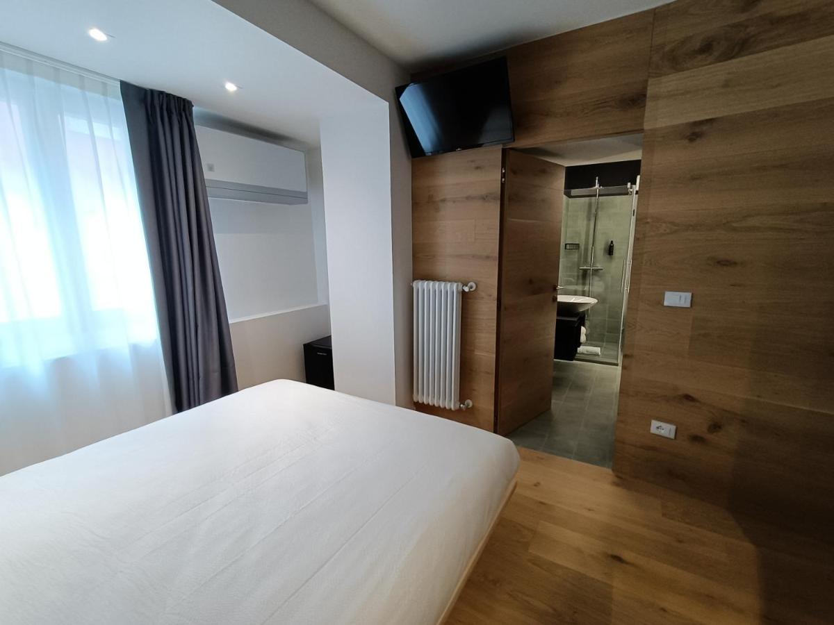 Le Meridiane City Rooms In Trento Exterior foto